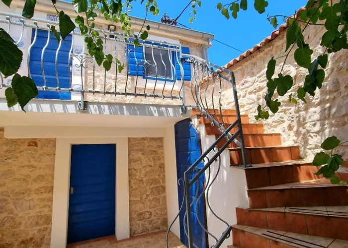 Апартаменты Apartments Skoljka