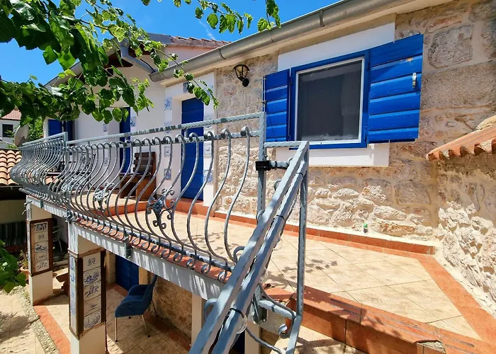 Apartments Skoljka Езера