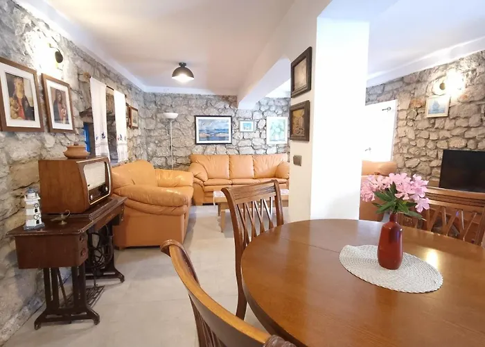 Апартаменты Apartments Skoljka